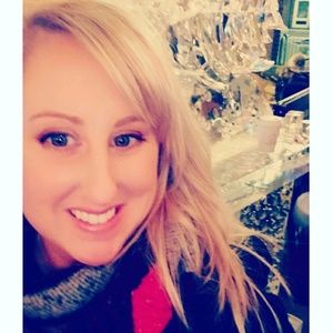Meet your Posher, Leah